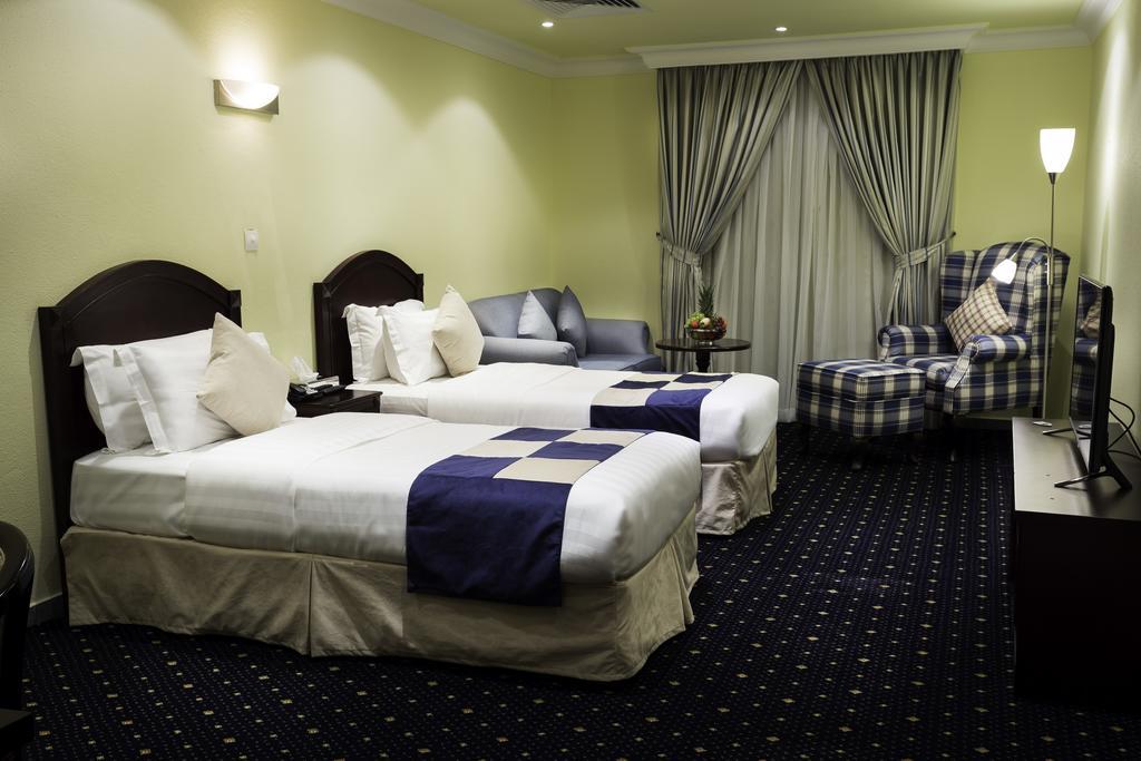 Howard Johnson Dammam Hotel Exterior photo